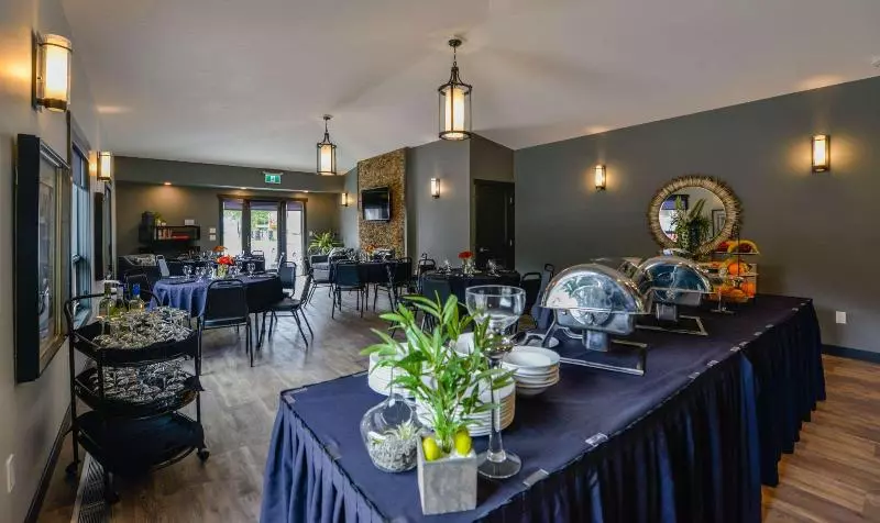 Bighorn Meadows Resort