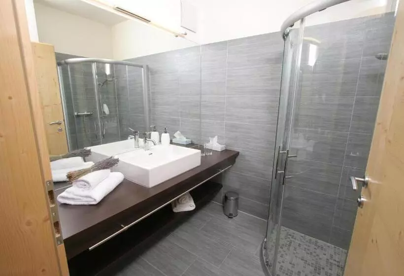 Gasthof & Hotel Wolfsegger