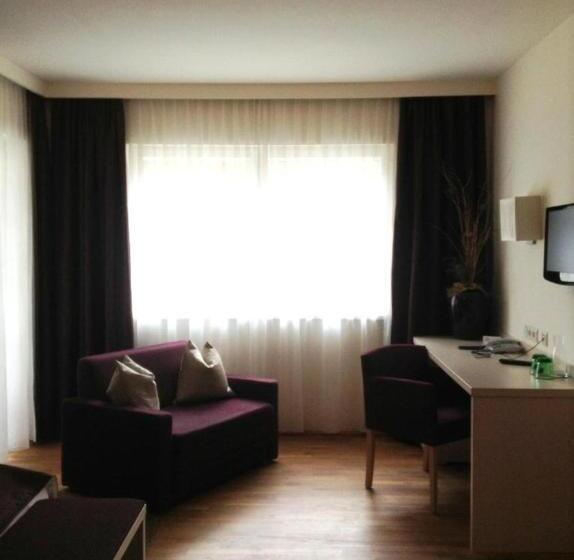 Gasthof & Hotel Wolfsegger