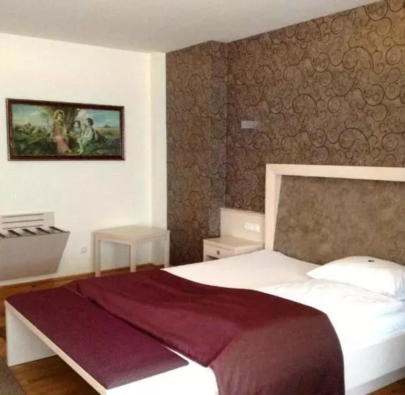 Gasthof & Hotel Wolfsegger