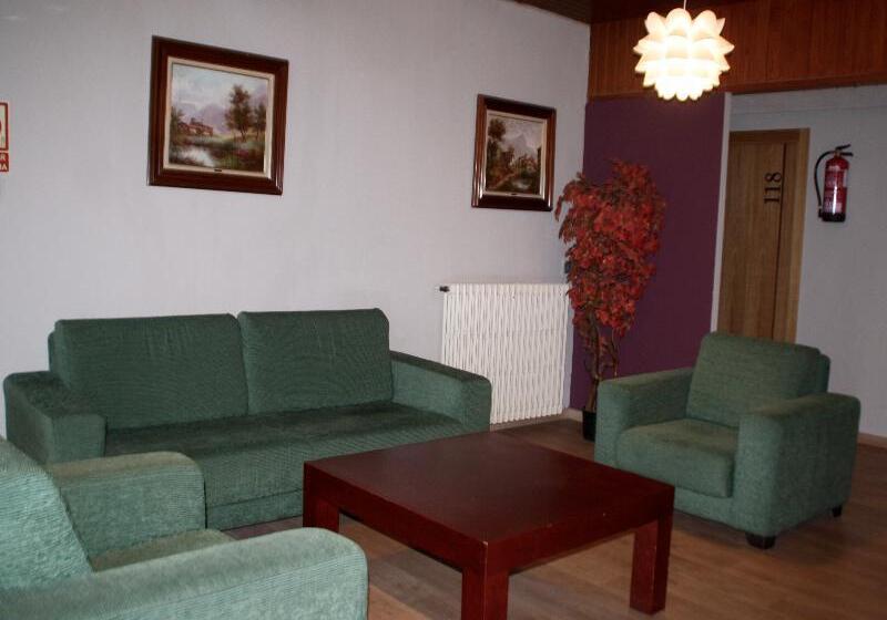 فندق فئة نجمة واحدة Venta Magullo