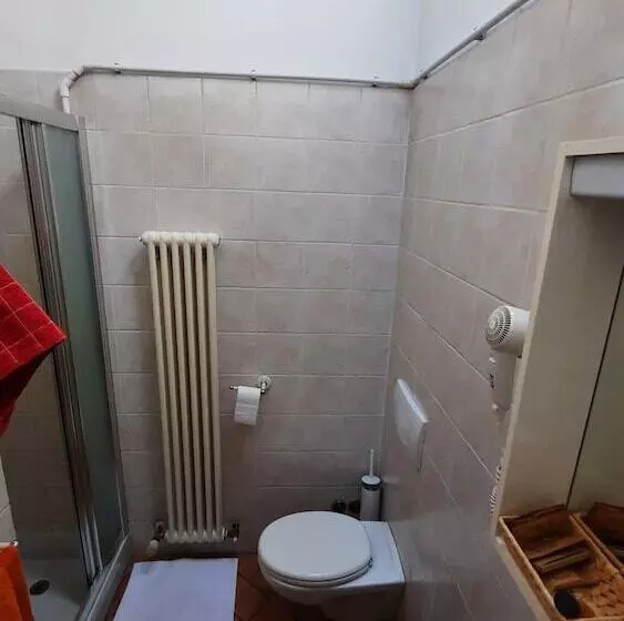 Отель Albergo Giulia Gonzaga