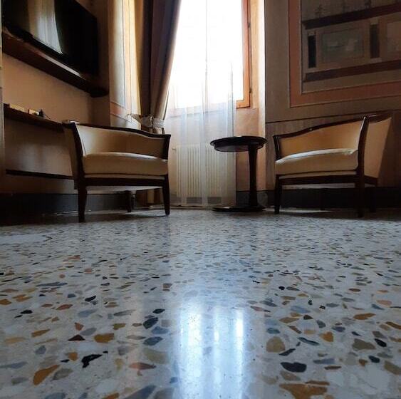 ホテル Albergo Giulia Gonzaga