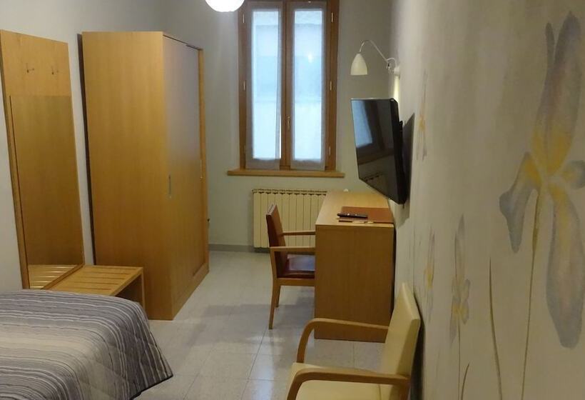 ホテル Albergo Giulia Gonzaga