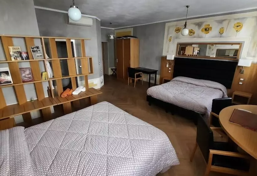 Отель Albergo Giulia Gonzaga