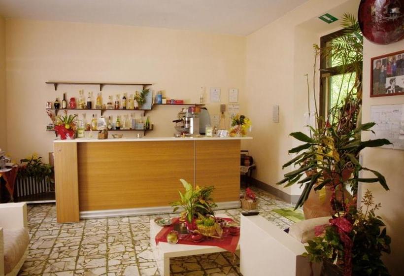 בית מלון כפרי Albergo Ristorante Guidi