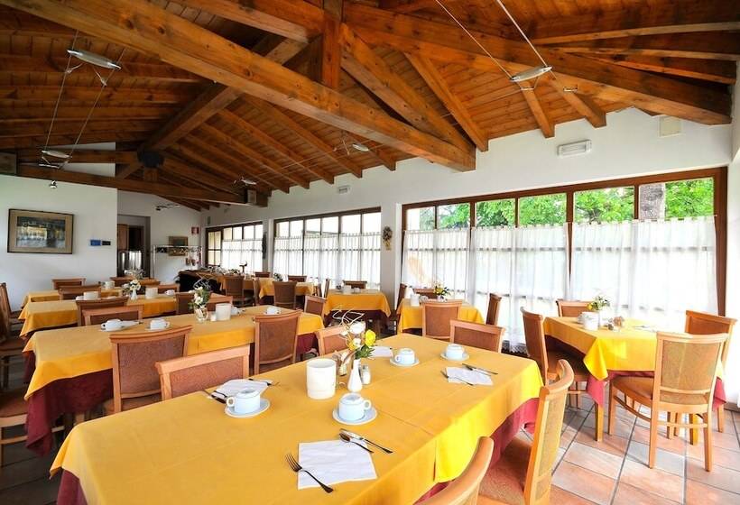 ホテル Antica Croce   Gardaslowemotion