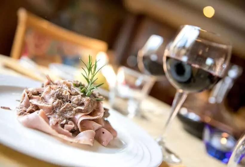 Отель Antica Croce   Gardaslowemotion