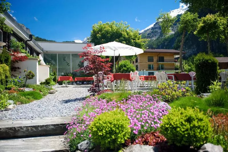 Belle Epoque Hotel Victoria & Apartments