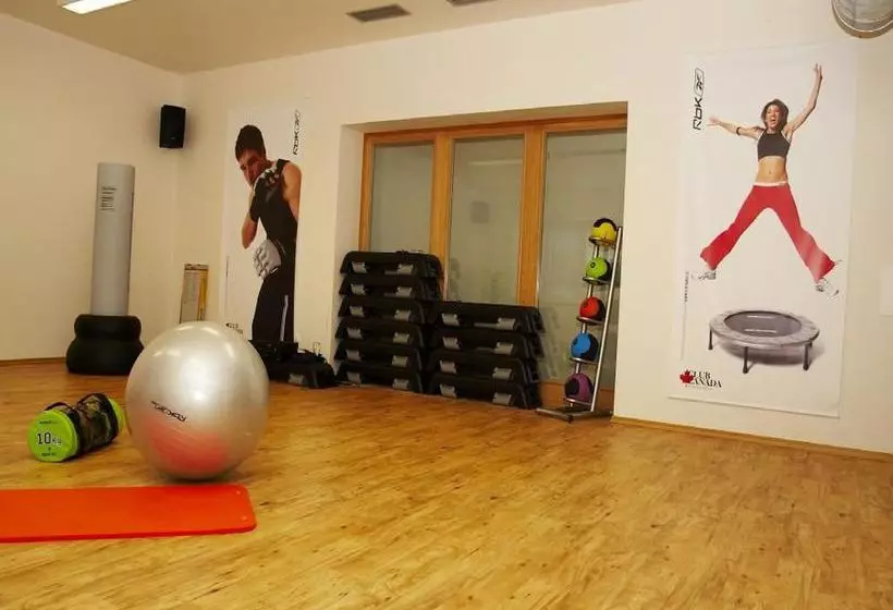 Отель Club Canada Rezidence