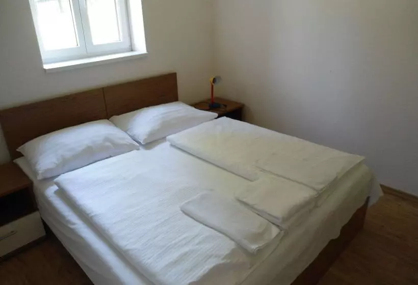 Отель Club Canada Rezidence