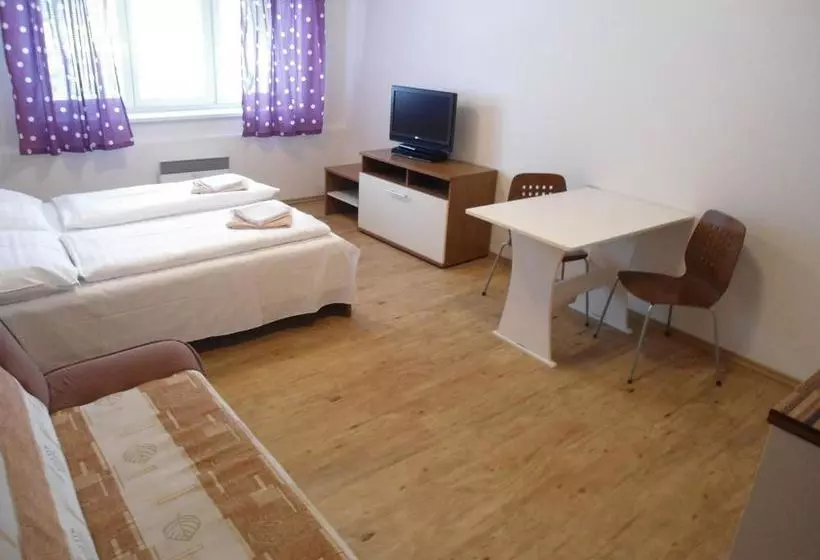 Отель Club Canada Rezidence