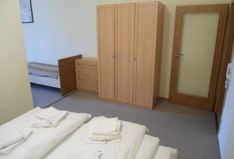 Отель Club Canada Rezidence