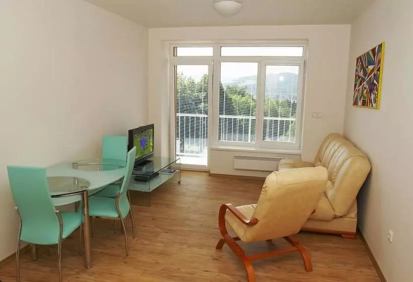 Отель Club Canada Rezidence