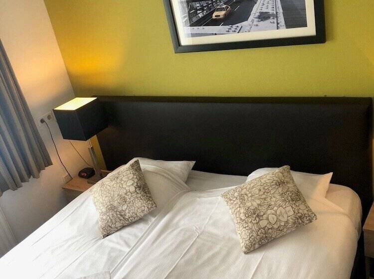 Отель De Keizerskroon Hoorn