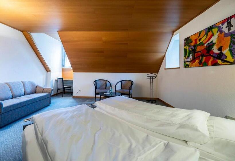 酒店 Restaurant Krone