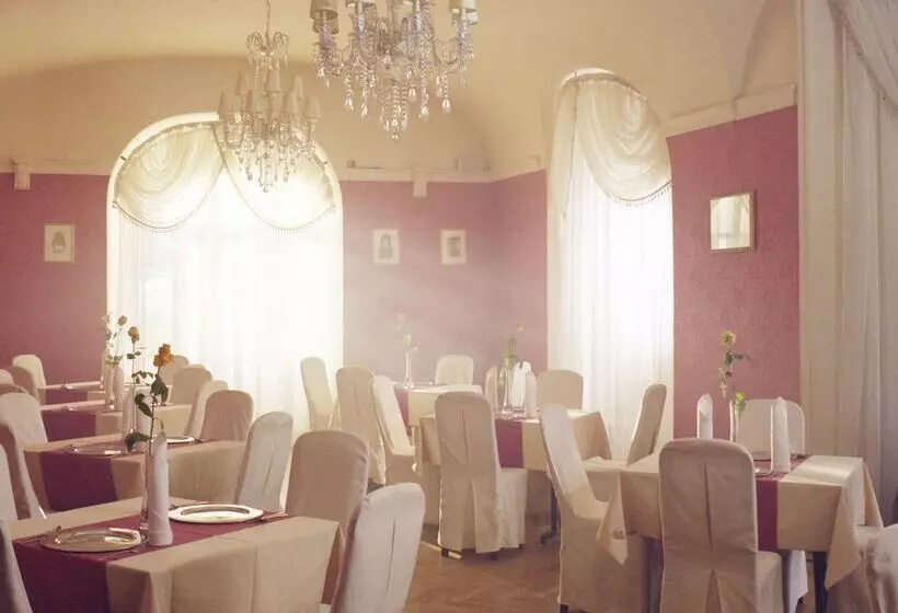 فندق Pałac Brunów Wellness & Spa