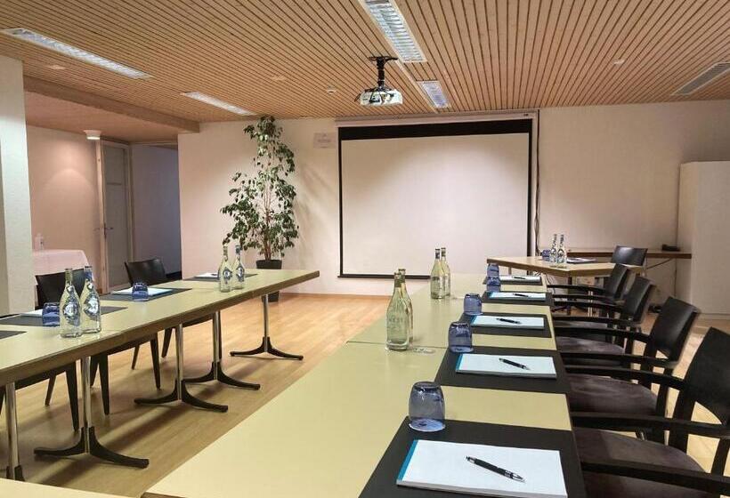 בית מלון כפרי Rössli Hurden