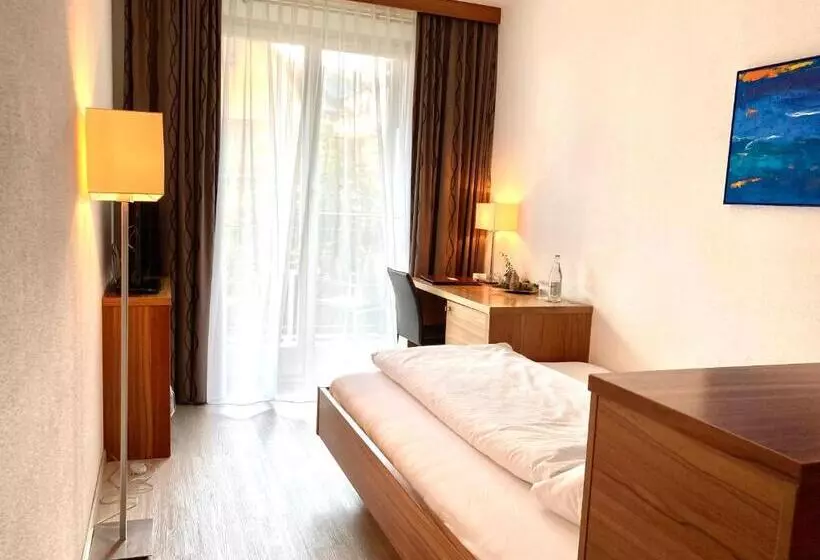 Отель Rössli Hurden