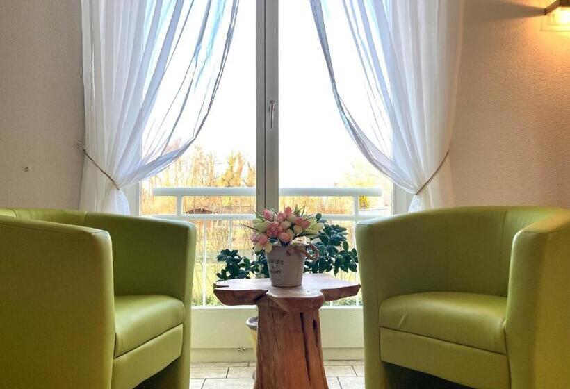 בית מלון כפרי Rössli Hurden