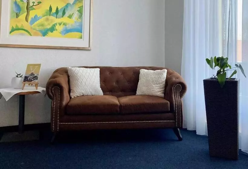 Отель Rössli Hurden