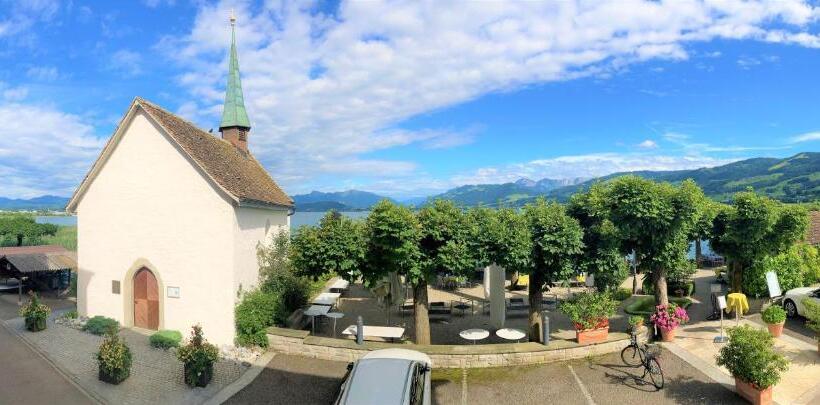 בית מלון כפרי Rössli Hurden