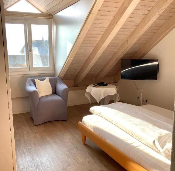 בית מלון כפרי Rössli Hurden