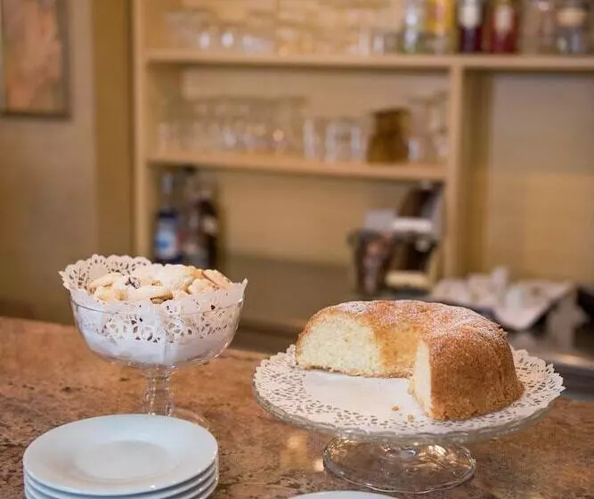 酒店 Simfonia Boutique