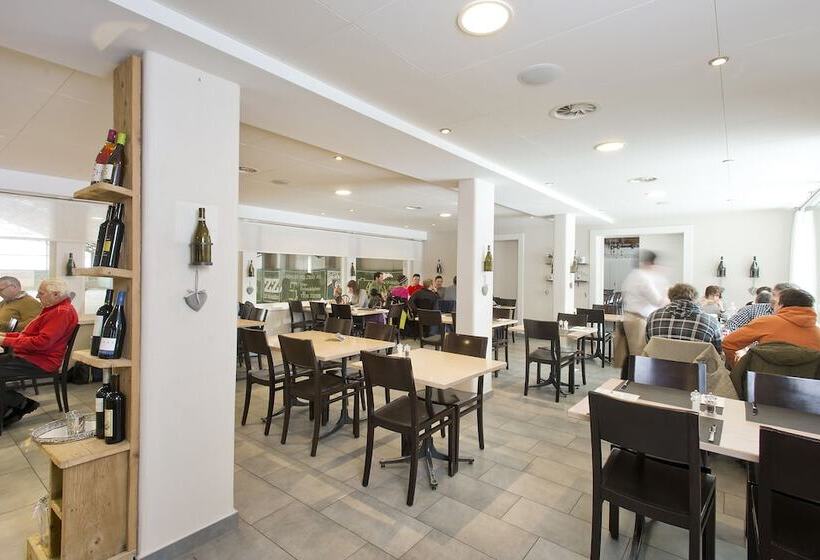 בית מלון כפרי Sportcenter Funf Dorfer Ag