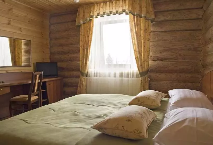 هتل Svetliy Terem