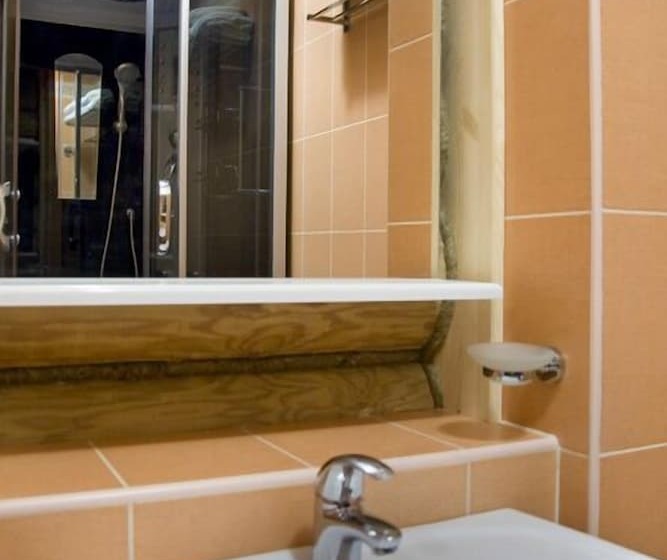 فندق Svetliy Terem