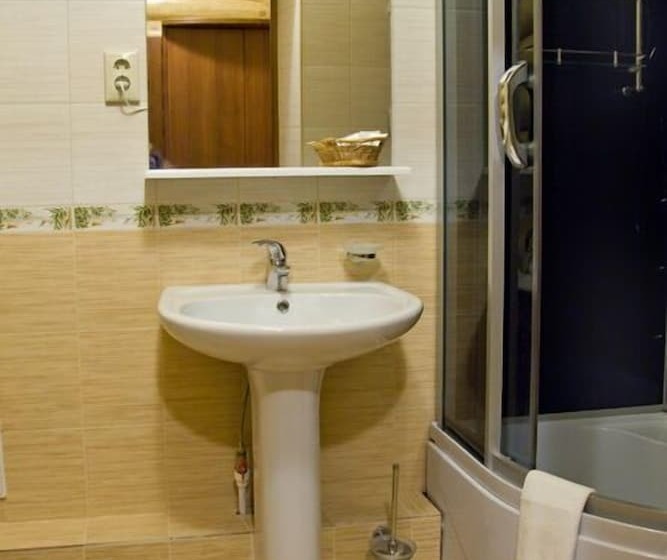 فندق Svetliy Terem