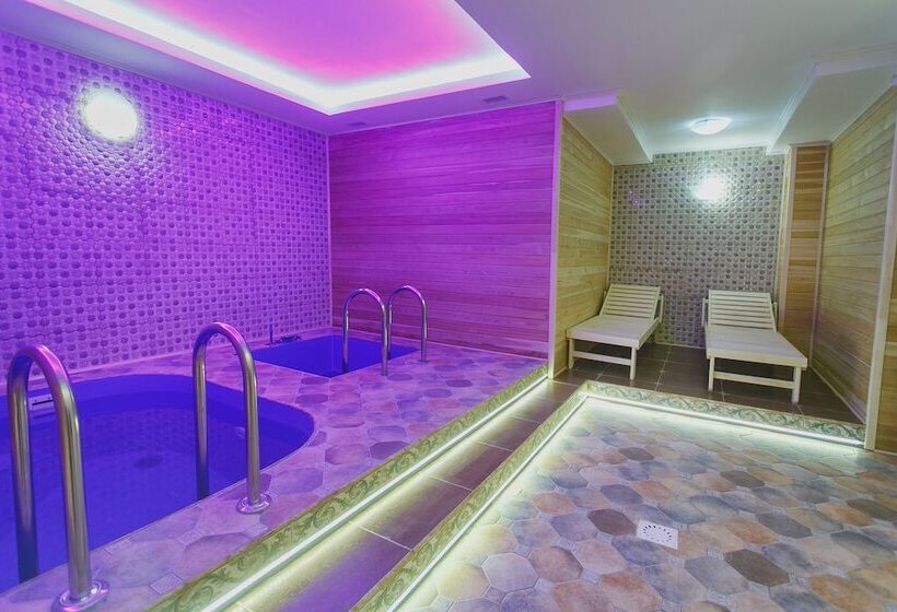 فندق Svetliy Terem