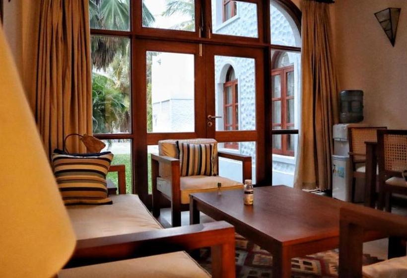 هتل Tropical Garden