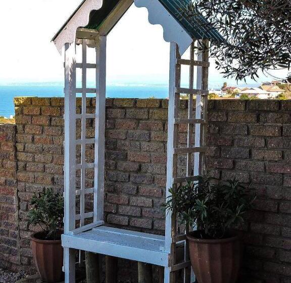 펜션 Amzee Bokmakierie Guest House