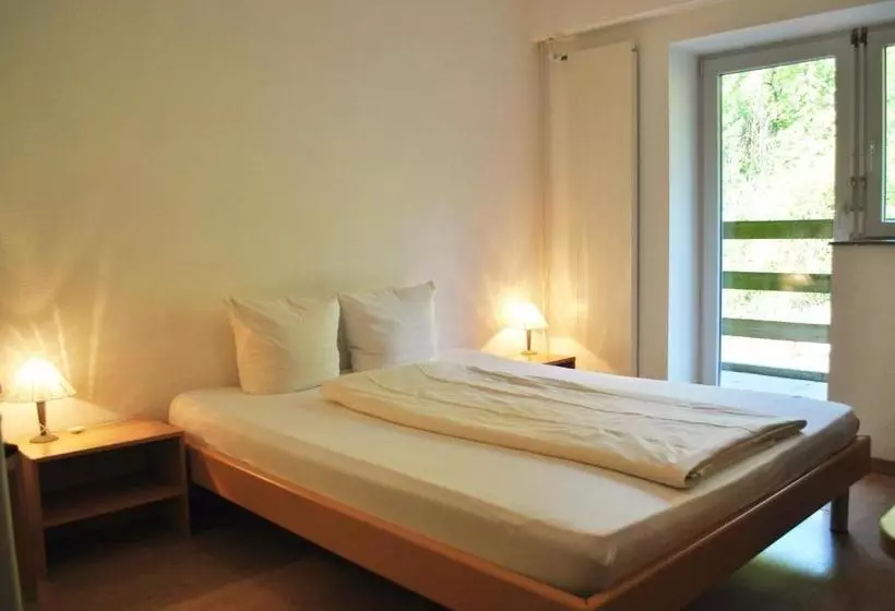 Riverside Apartment Hotel Ag