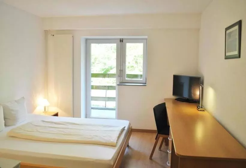 Riverside Apartment Hotel Ag