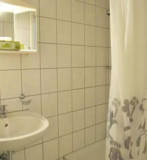 Riverside Apartment Hotel Ag