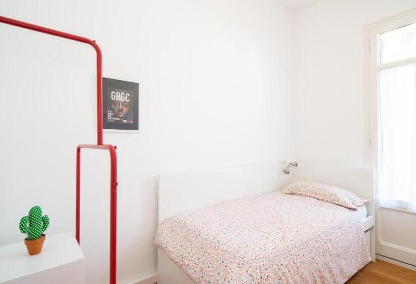 Barcelona Cozy Apartment