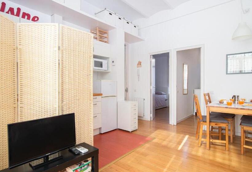 Barcelona Cozy Apartment