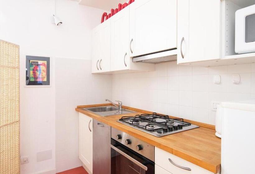 Barcelona Cozy Apartment