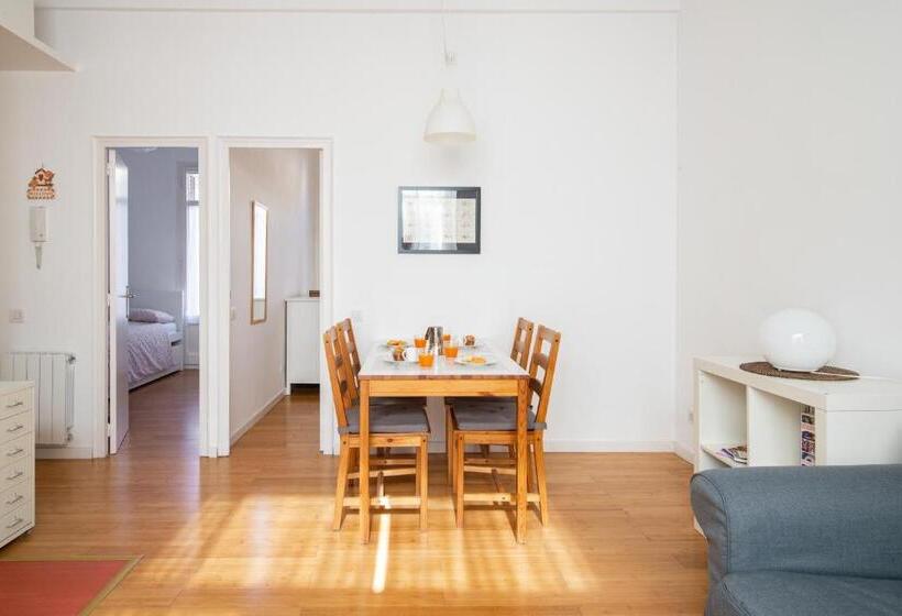 Barcelona Cozy Apartment