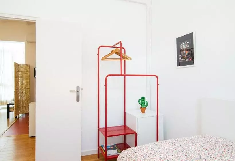 Barcelona Cozy Apartment