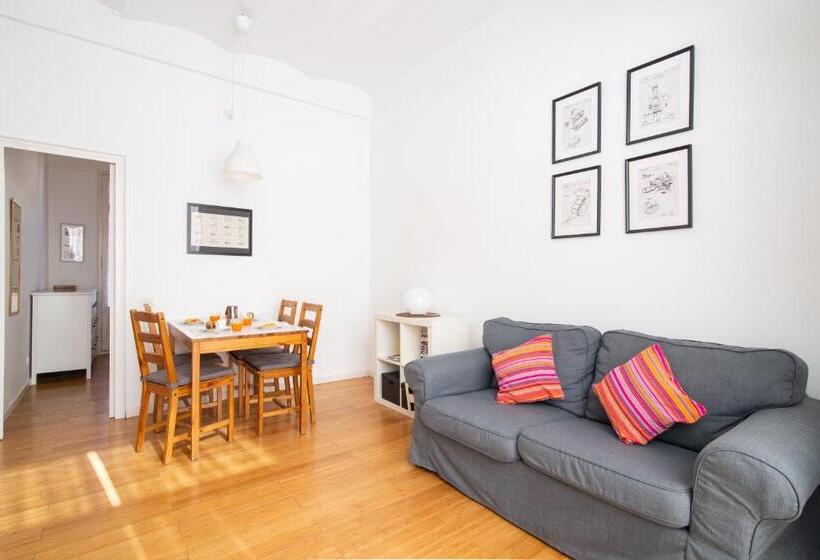 Barcelona Cozy Apartment