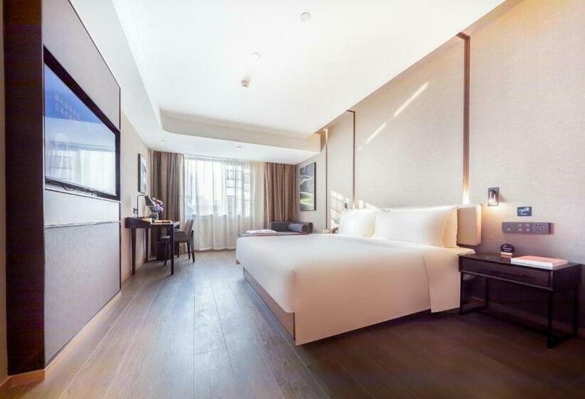 Atour Hotel Lianyungang City Government