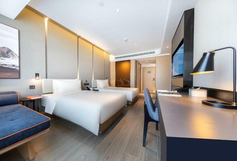 Atour Hotel Lianyungang City Government