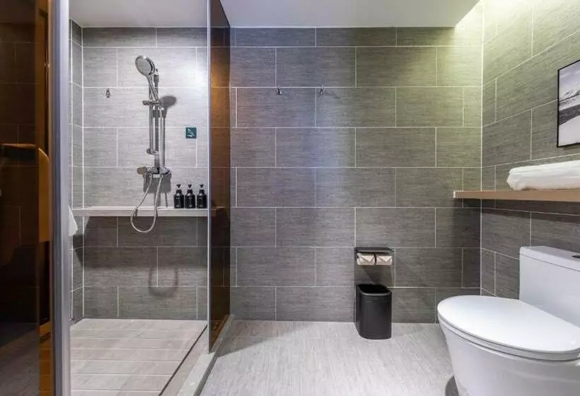 Atour Hotel Lianyungang City Government