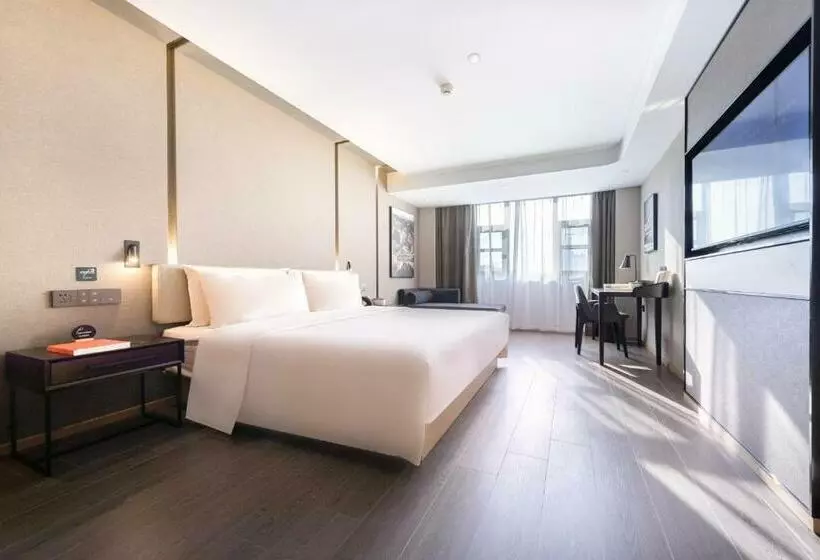 Atour Hotel Lianyungang City Government