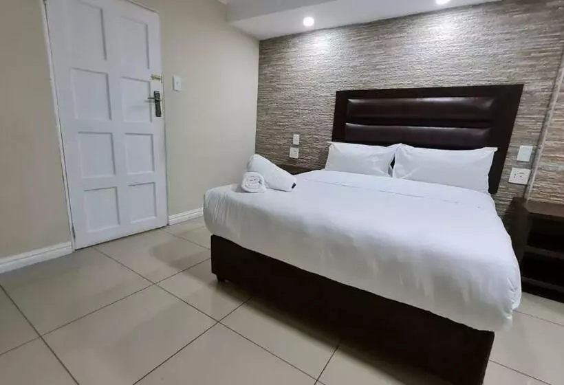 Bayside Hotel Pinetown