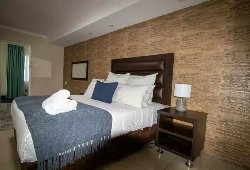 Bayside Hotel Pinetown